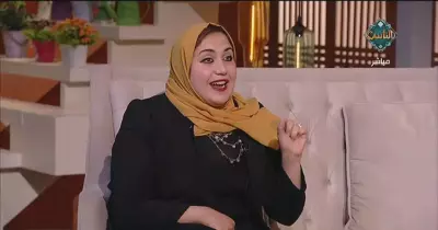 استشارية أسرية: أساتذة الجامعة من أكثر الفئات تعرضا للمراهقة المتأخرة والحنين لـ«الشقاوة»