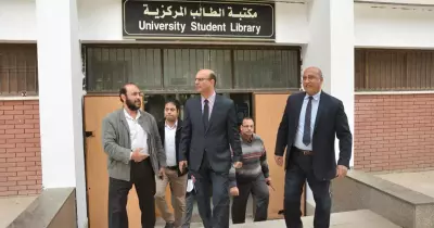 الدخول والخروج إلكترونيا.. خطة لتطوير مكتبات جامعة أسيوط