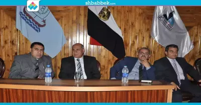 رئيس جامعة كفر الشيخ يناقش آليات التشغيل التجريبي للمستشفى الجامعي