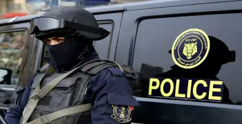 القبض على 4 طلاب انتحلوا صفة رجال شرطة لسرقة الهواتف في القاهرة
