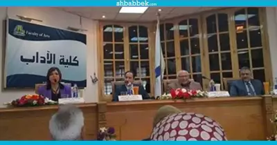 لتوليه المنصب الجديد.. آداب عين شمس تكرم نائب رئيس الجامعة (صور)