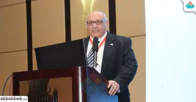 معلومات عن رئيس جامعة عين شمس الدكتور عبد الوهاب عزت