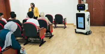 الاستعانة بالروبوتات في اختبارات قبول معهد الكوزن.. الأولى من نوعها في مصر
