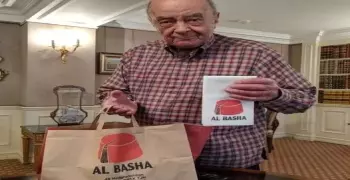 من هو مجدي خليل الاسكندراني صاحب مطعم الباشا في لندن؟