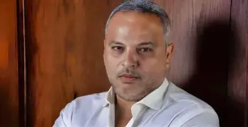 منع تامر عبدالمنعم من الظهور إعلاميا بعد أزمة مع محمود حجازي.. ماذا حدث؟