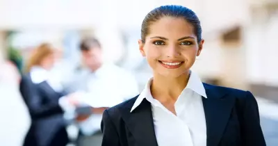 شركة نقل سياحي تطلب موظفة علاقات عامة
