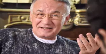 زوجة عزت أبو عوف تنفي هذه الوصية