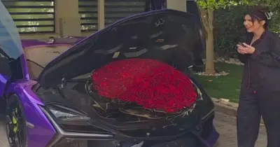 محمد سامي يفاجئ مي عمر بسيارة فاخرة في عيد ميلادها.. (فيديو)