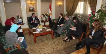 بالصور.. وزير التعليم العالي يستقبل وفد من المجر لبحث آليات التعاون الثقافي والعلمي