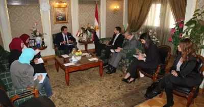 بالصور.. وزير التعليم العالي يستقبل وفد من المجر لبحث آليات التعاون الثقافي والعلمي