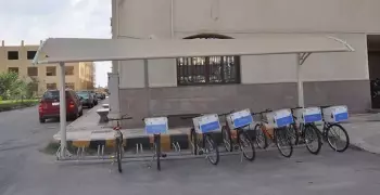 جامعة كفر الشيخ توفر أماكن انتظار لدراجات وسيارات الطلاب