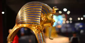 مصر ترسل خطابات شديدة اللهجة لوقف بيع رأس توت عنخ آمون المسروقة
