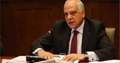 محافظ الجيزة يطالب بغلق المحال والمطاعم المخالفة بمحيط المدارس