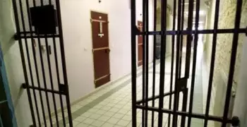«سجين سابق».. بهذه الطريقة يمكن دمج المفرج عنهم داخل المجتمع (فيديو)