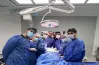 بسبب اختراق إبرة لجدار القلب.. فريق طبي بسوهاج الجامعية ينقذ حياة طفل