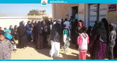 صور| علاج 2000 حالة بقرى أسوان ضمن فاعليات قوافل جامعة جنوب الوادي