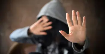 نشرة حمراء عبر الإنتربول.. الشرطة الإندونيسية تطالب بملاحقة الداعية أحمد المصري بتهمة التحرش