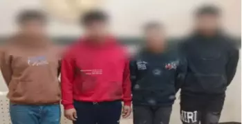 القبض على 4 طلاب بمدرسة في الدرب الأحمر بعد ابتزاز زميلهم.. تفاصيل الواقعة