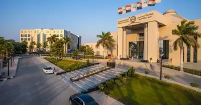 شروط منحة جامعة مصر للعلوم والتكنولوجيا 2026-2027.. تعرف على الفئات المستحقة والمستندات المطلوبة