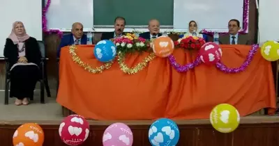 رئيس جامعة الزقازيق لطلاب الصيدلة: المرحلة الجامعية فرصة لتطوير المهارات