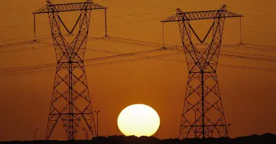 انقطاع شامل للكهرباء في العراق.. والوزارة تستنفر لكشف الأسباب وإعادة المنظومة للعمل