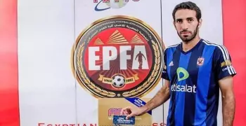 وفاة والد محمد أبو تريكة