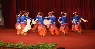 صور| عروض صينية على مسرح جامعة القاهرة