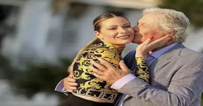 من هي باميلا الكيك.. وما حقيقة زواجها من حسين فهمي