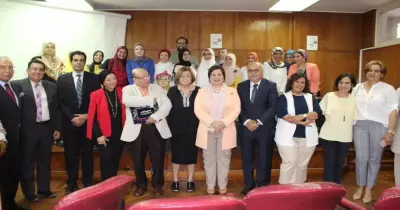 بحضور عدد من الإعلاميين مناقشة مشاريع تخرج طلاب كلية البنات جامعة عين شمس