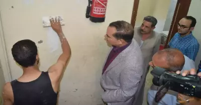 طلاب التعليم الصناعي يشاركون في صيانة مبنى بجامعة سوهاج.. تدريب صيفي