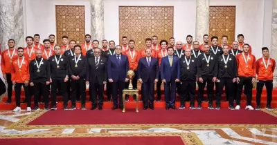 الرئيس السيسي يكرم المنتخب الأوليمبي ورياضيين بقصر الاتحادية (صور)