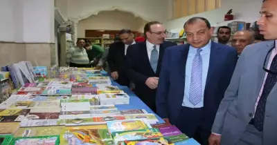 افتتاح معرض كتاب روزاليوسف في جامعة بني سويف.. البيع بأسعار رمزية