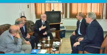 لدعم المشروعات البحثية.. وفد المركز الكندي لبحوث التنمية يزور جامعة أسيوط