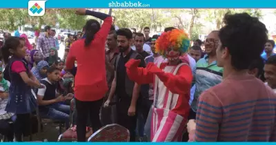 رقص ومسرح عرايس.. احتفال تجارة أسيوط بالأيتام في اليوم المفتوح (صور)
