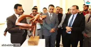 طلاب بجامعة بني سويف يشاركون في مشروع تصنيف البقايا العظمية بالمتحف المصري