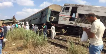 تحديث.. 39 قتيل و128 مصاب في تصادم قطارين بالإسكندرية