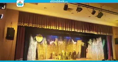 الحب والثأر.. طلاب بجامعة القاهرة يجسدون القضية في عرض مسرحي