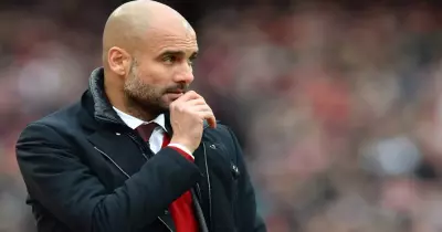 مشجع مانشستر يونايتد يقاضي مطعم بيتزا بسبب «جوارديولا»