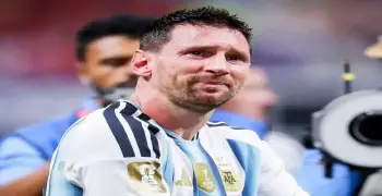 ميسي وهو بيعيط بعد خسارة كأس العالم 2026.. والمنتخب الأرجنتيني يوجه رسالة مؤثرة له