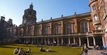 جامعة لندن تكذّب وزارة التعليم العالي: لم نتفق على افتتاح فرع في مصر