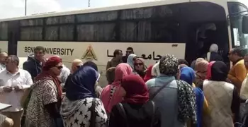 طلاب كلية الفنون التطبيقية بجامعة بنها يشاركون في استفتاء الدستور