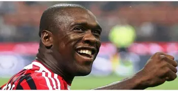 قصة إسلام كلارنس سيدروف الهولندي.. من هو وما اسمه بعد الإسلام وديانته السابقة؟