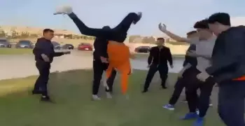 إصابة طالب إعدادي بالشلل في المدرسة بسبب تحدي تيك توك (فيديو)