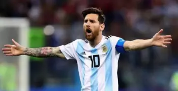 ميسي يحرز الهدف الأول في مباراة الأرجنتين والبرازيل (فيديو)