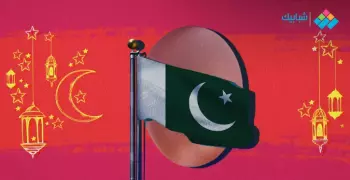 أغرب عادات رمضان.. في باكستان تشتعل حرب البيض المسلوق بالشوارع حتى مطلع الفجر (فيديو)