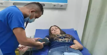 تقرير طبي يكشف سبب مرض إيمان عز الدين الغامض ونقلها للمسشتفى بالصور