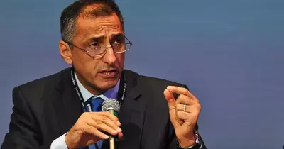 تفاصيل استقالة طارق عامر وتعيين الرئيس له في منصب جديد
