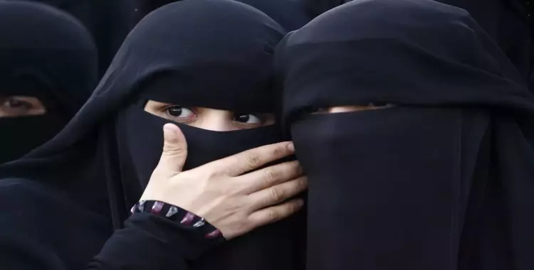  آمنة نصير: النقاب عادة يهودية ويجب منعه في مصر 