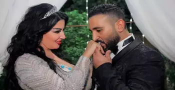 أحمد سعد يصف زواجه من سمية الخشاب وريم البارودي بـ«الغلطة» (فيديو)