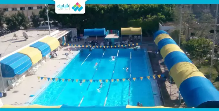  أزمة بين طالبات عين شمس بسبب «حمام السباحة» 